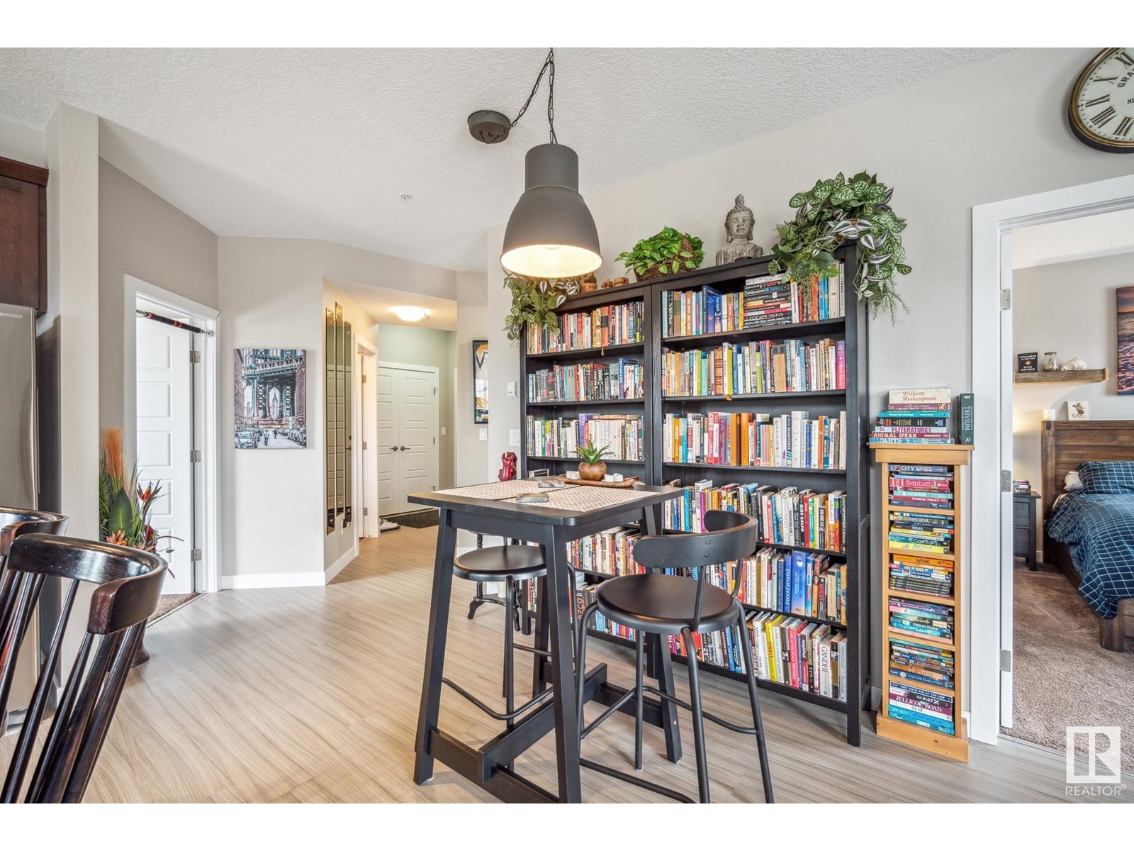 Photo 8 of 204 2588 Anderson Wy Sw, Edmonton AB