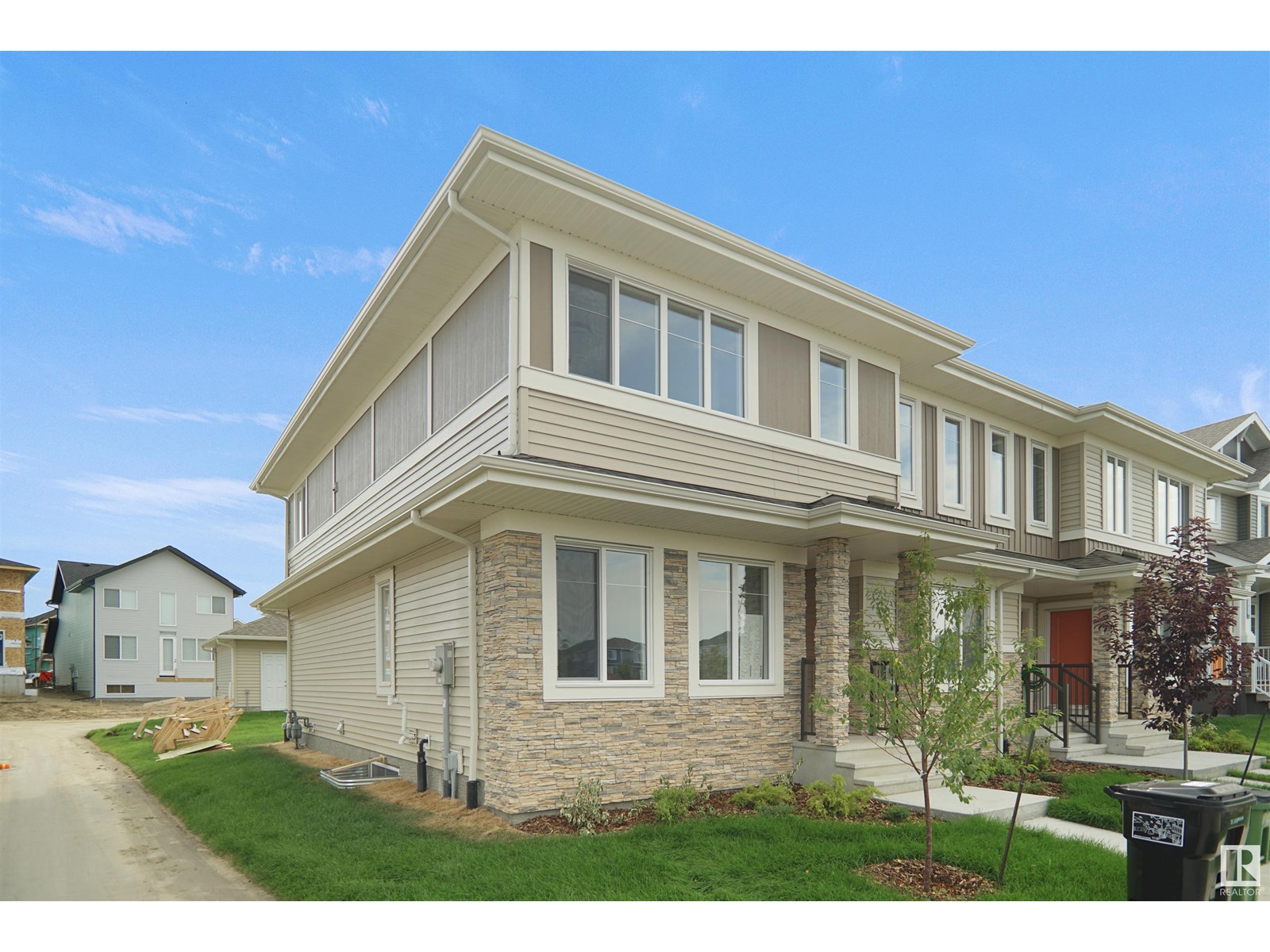 Photo 18 of 19447 22 Av Nw, Edmonton AB