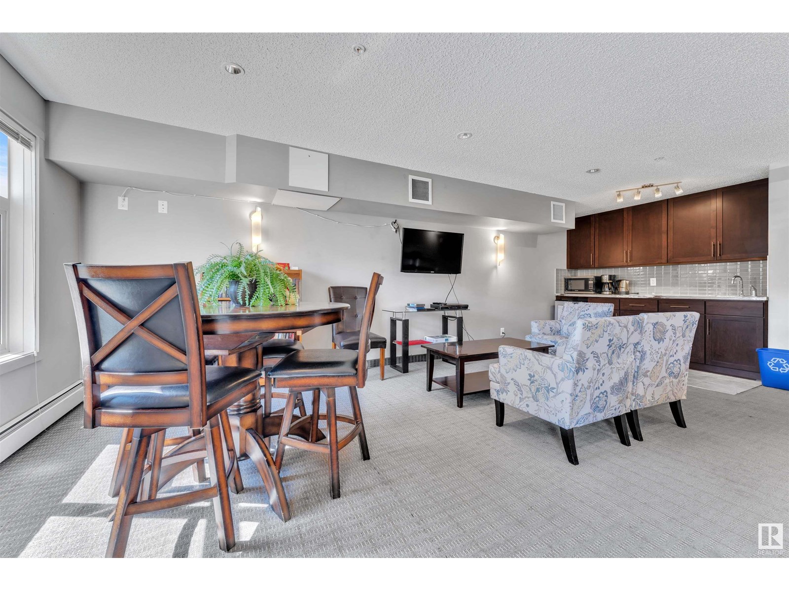 Photo 24 of 228 6076 Schonsee Wy Nw, Edmonton AB