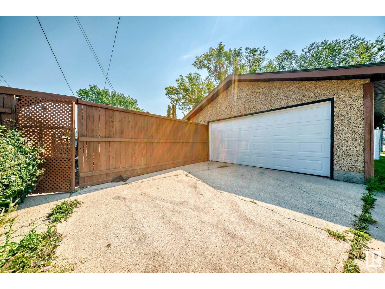 Photo 27 of 10952 157 St Nw, Edmonton AB