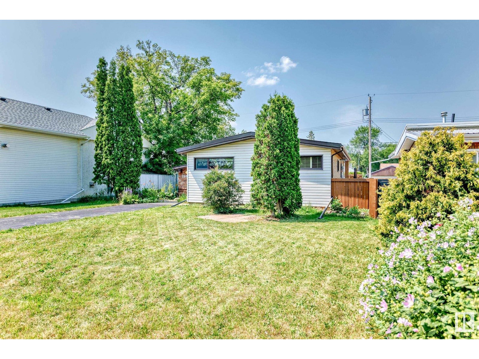 Photo 20 of 10952 157 St Nw, Edmonton AB