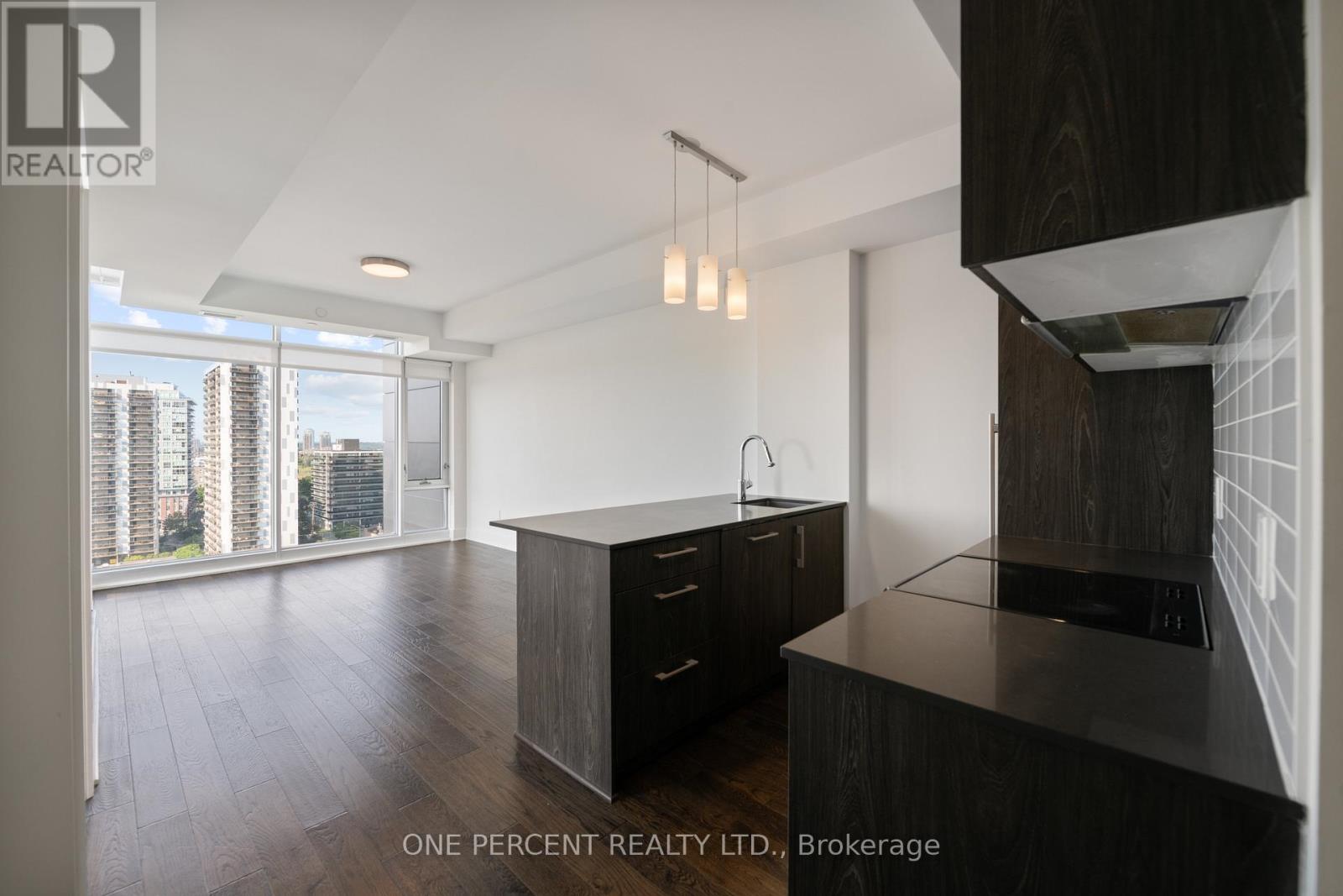 Photo 6 of 1513 255 Bay Street, Ottawa ON