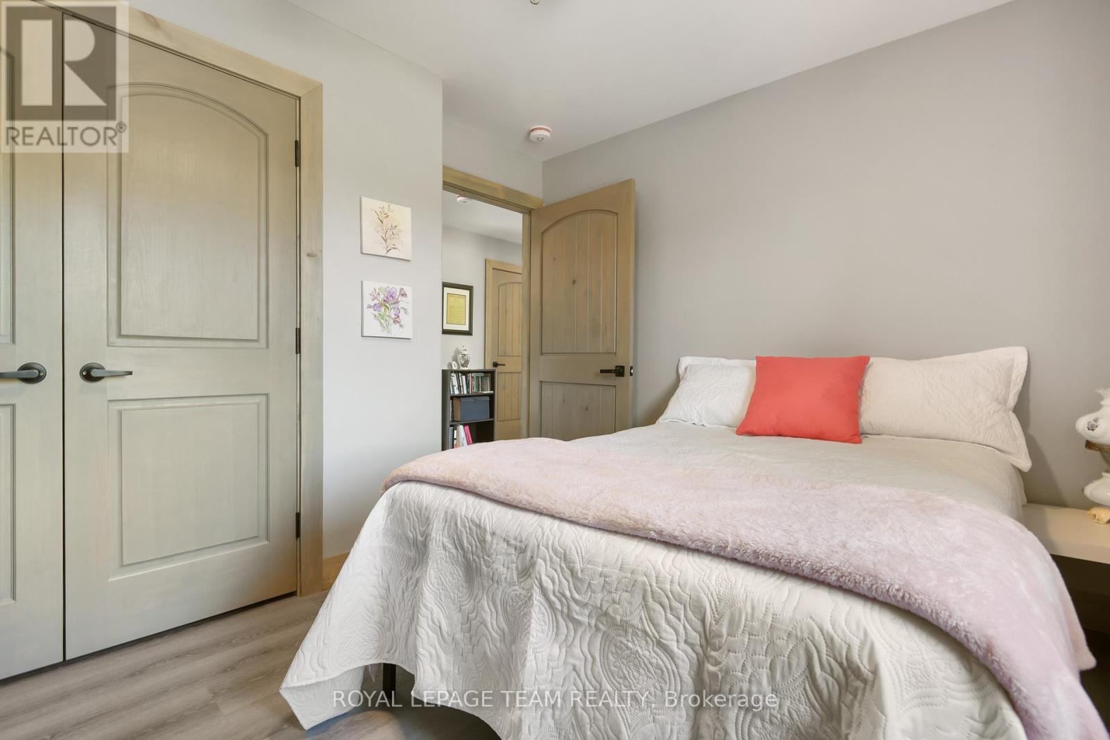 Photo 9 of 1016 Castleford Road, Horton ON