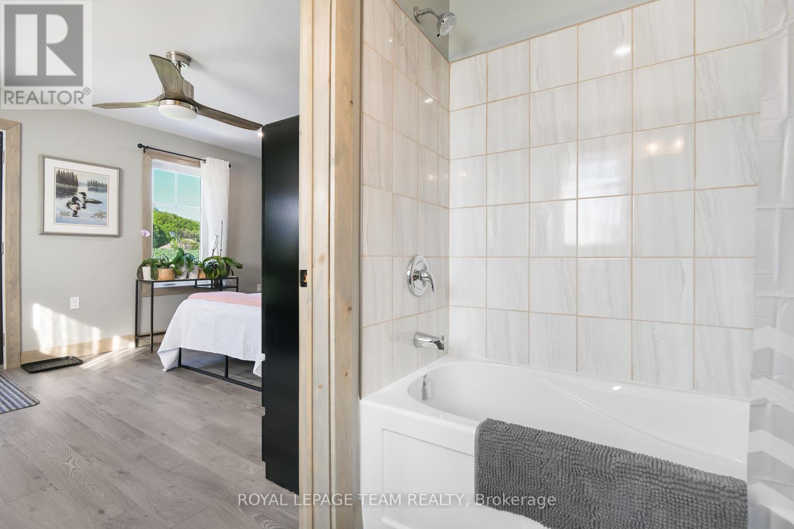 Photo 22 of 1016 Castleford Road, Horton ON