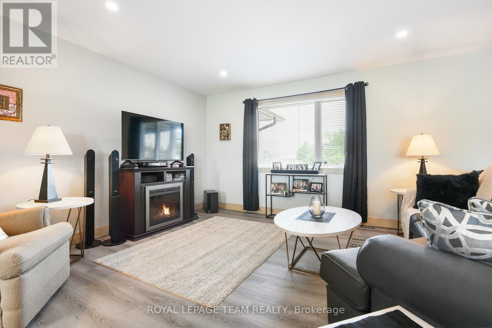 Photo 4 of 1016 Castleford Road, Horton ON