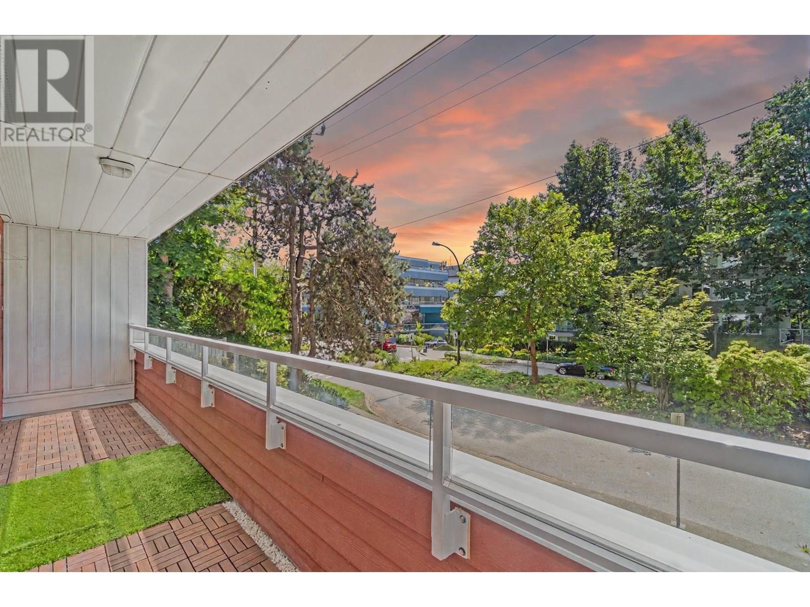 Photo 19 of 202 250 W 1st Street, North Vancouver BC