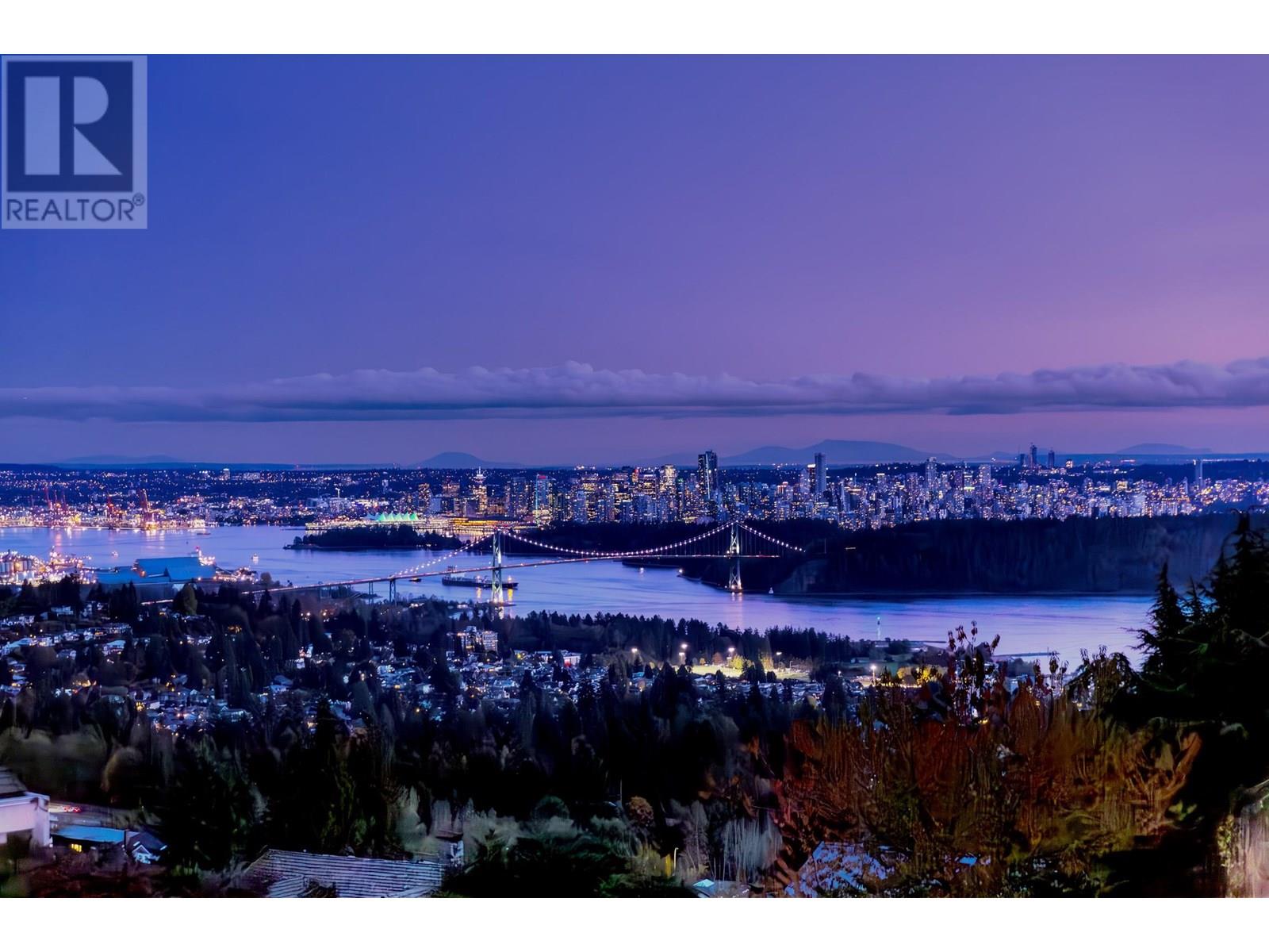 Photo 11 of 1361 Camridge Road, West Vancouver BC
