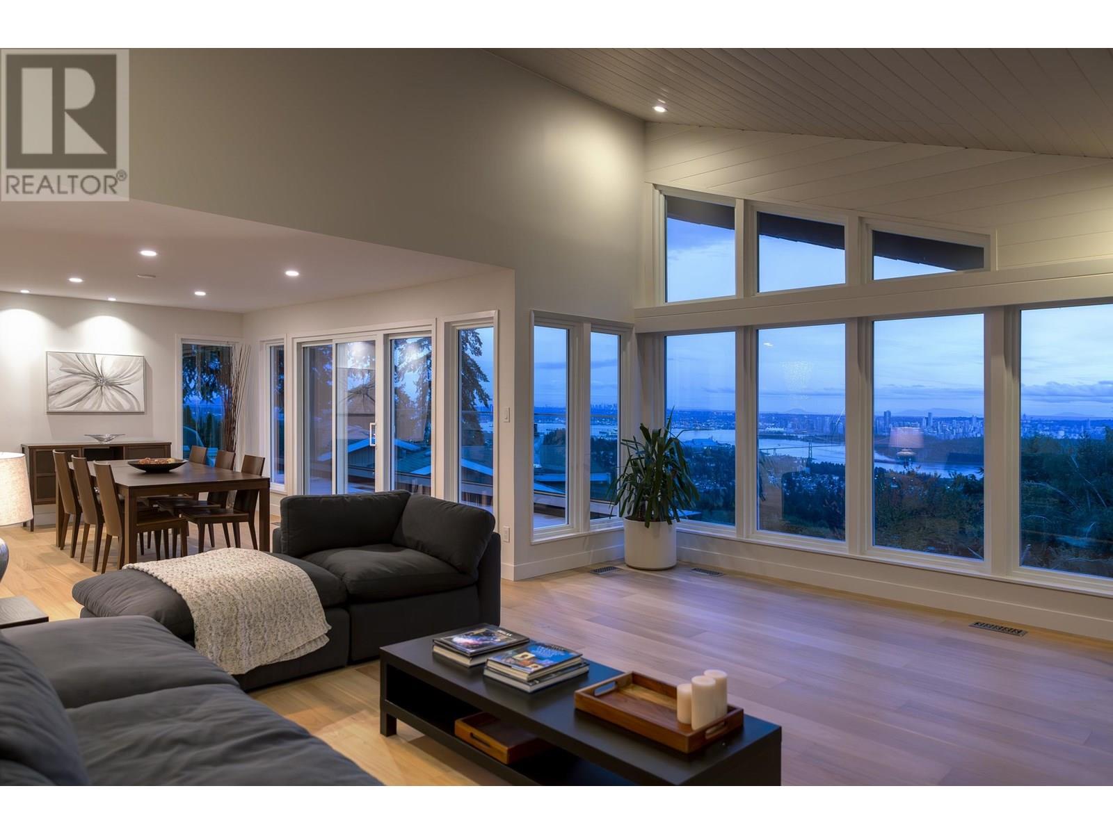 Photo 15 of 1361 Camridge Road, West Vancouver BC