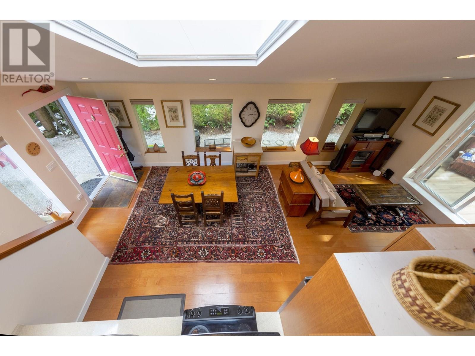 Photo 40 of 1361 Camridge Road, West Vancouver BC