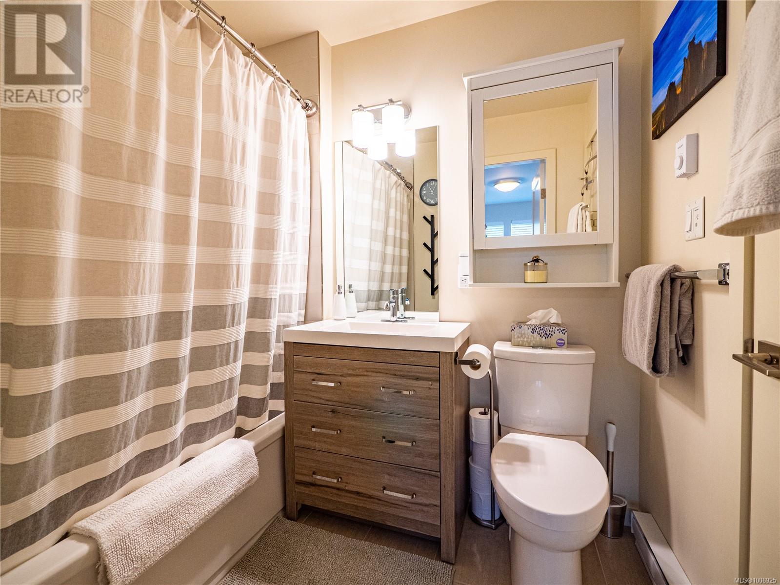 2 1782 St. Jacques Blvd, Ucluelet