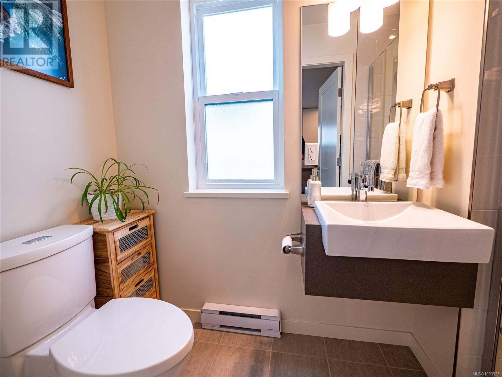 2 1782 St. Jacques Blvd, Ucluelet