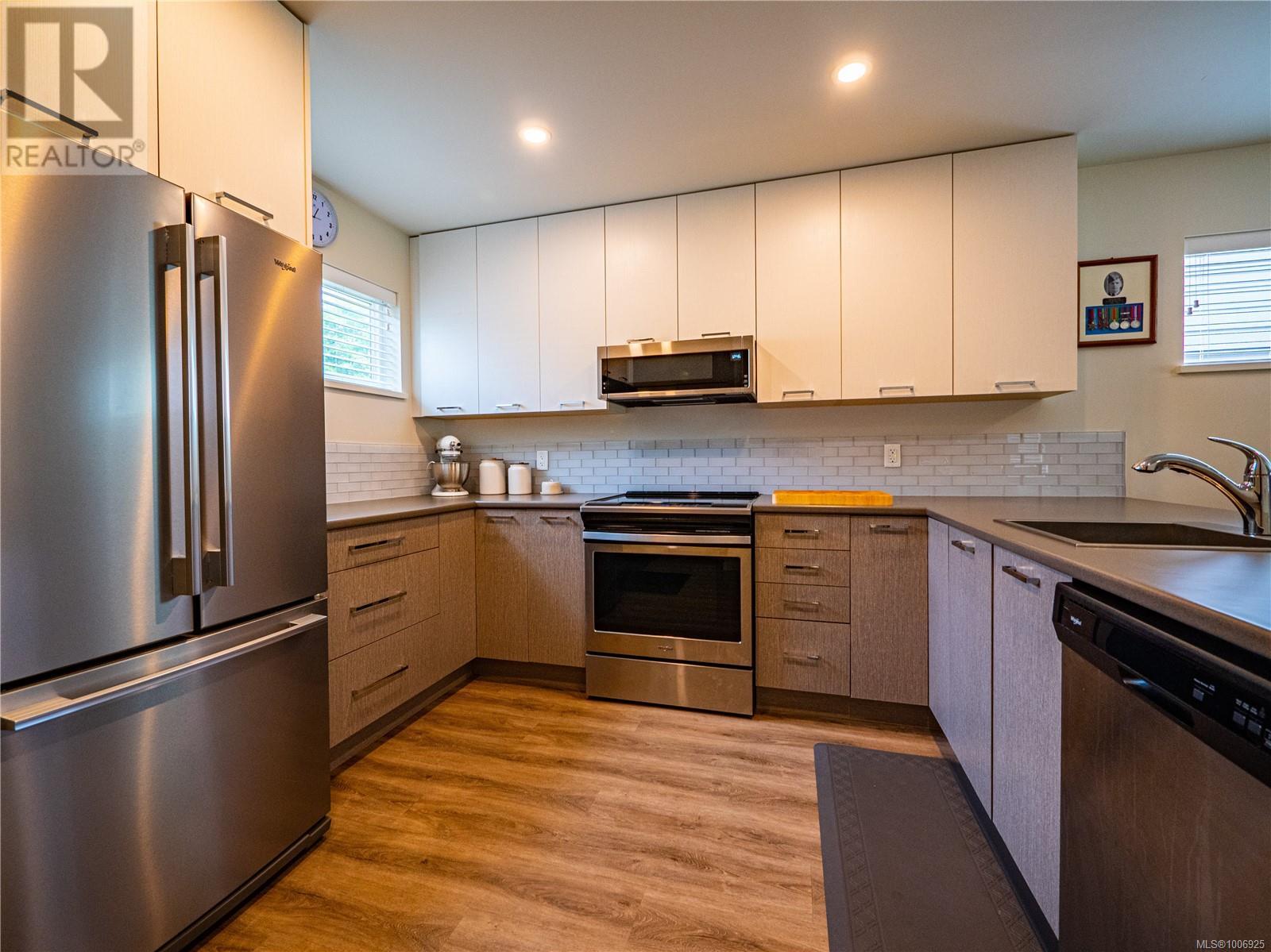 2 1782 St. Jacques Blvd, Ucluelet