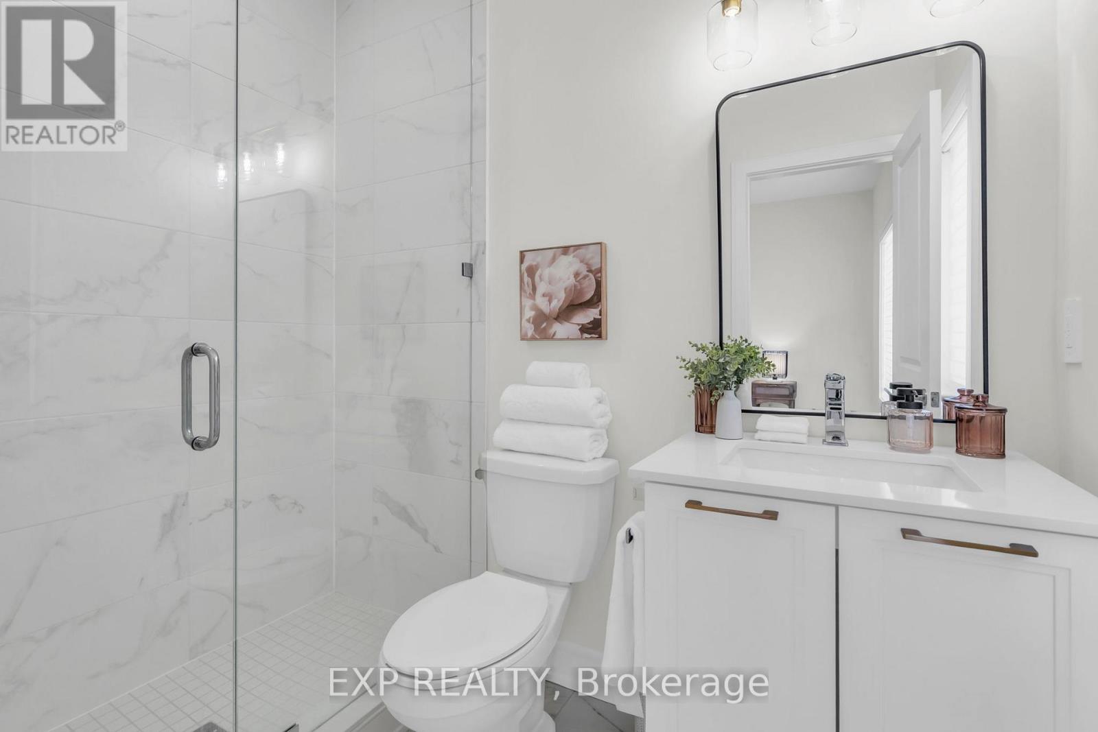 Photo 15 of 10 Palmira Drive, Georgina ON