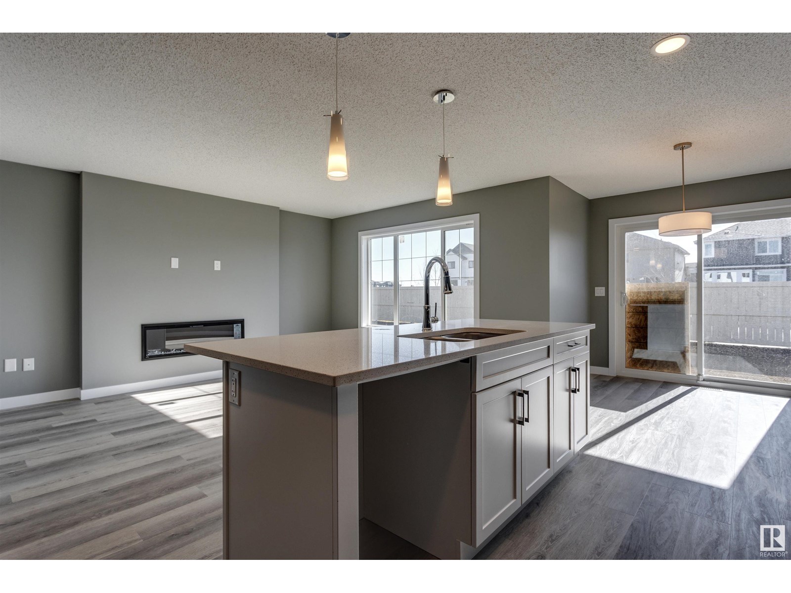 Photo 14 of 7122 52 Av, Beaumont AB