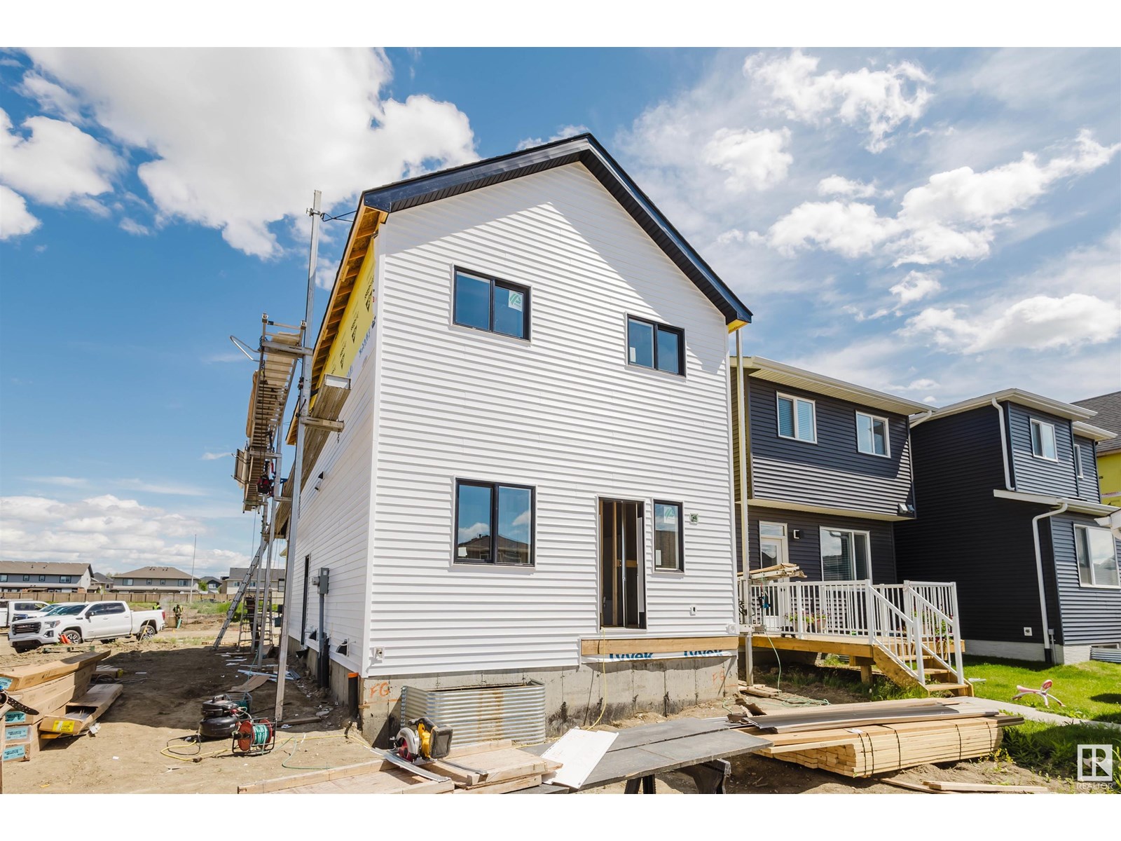 Photo 12 of 5418 69 St, Beaumont AB