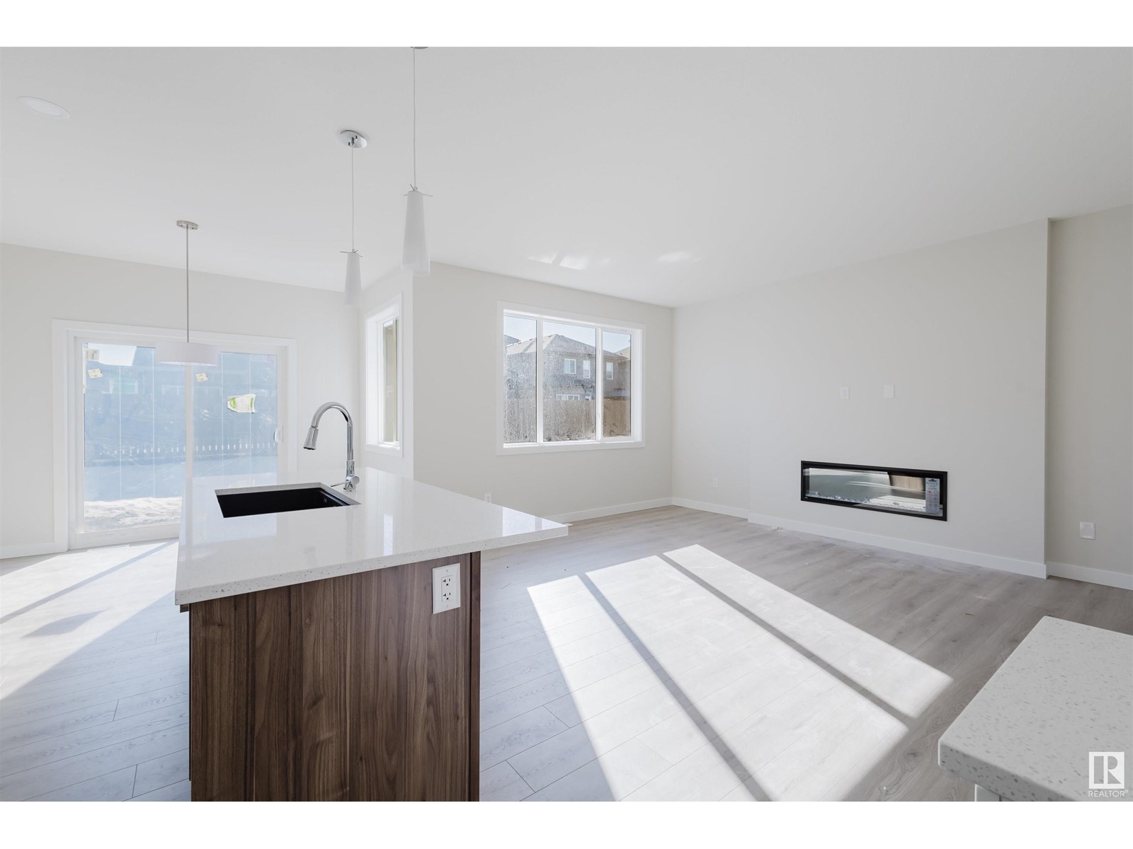 Photo 17 of 5107 71 St, Beaumont AB