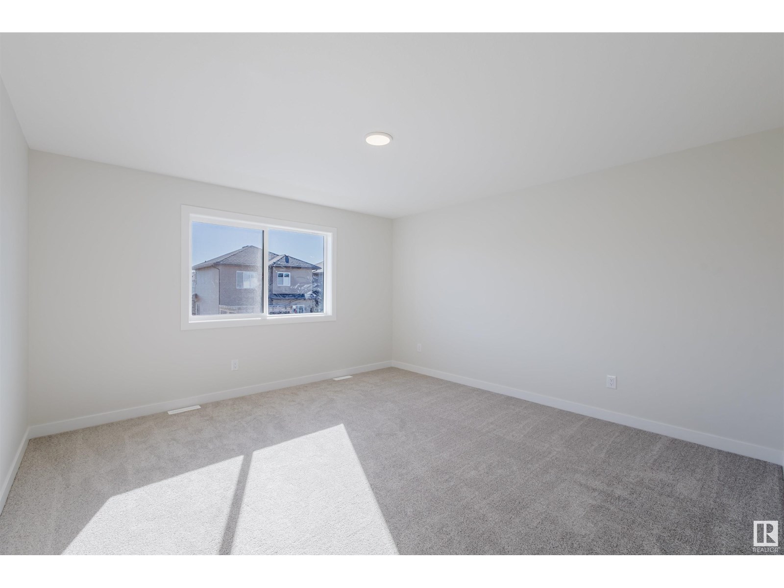 Photo 23 of 5107 71 St, Beaumont AB