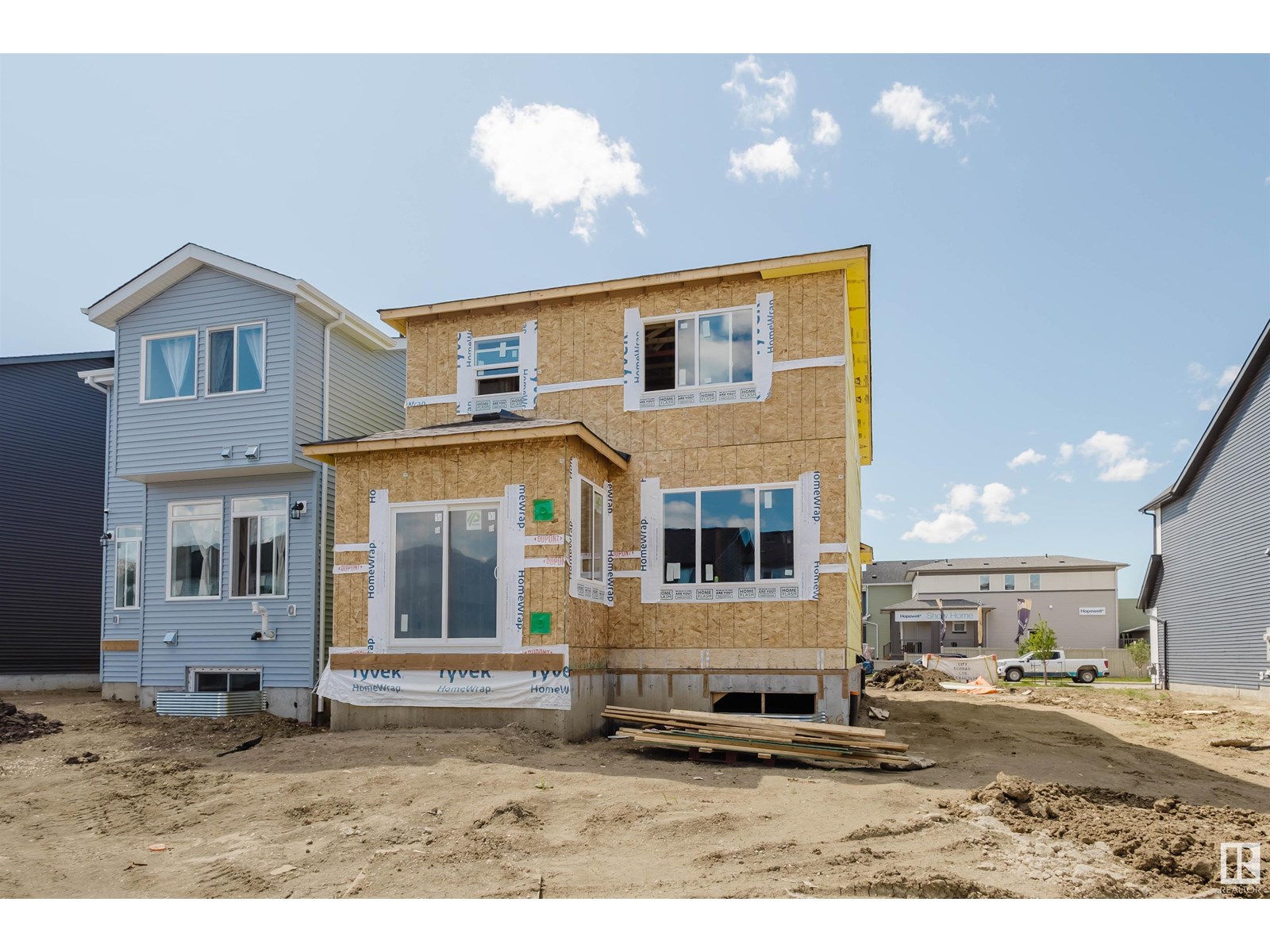 Photo 44 of 5107 71 St, Beaumont AB