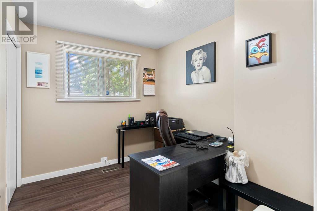 Single Family House Bi-level for Sale in  A Avenue SE Dover Calgary 