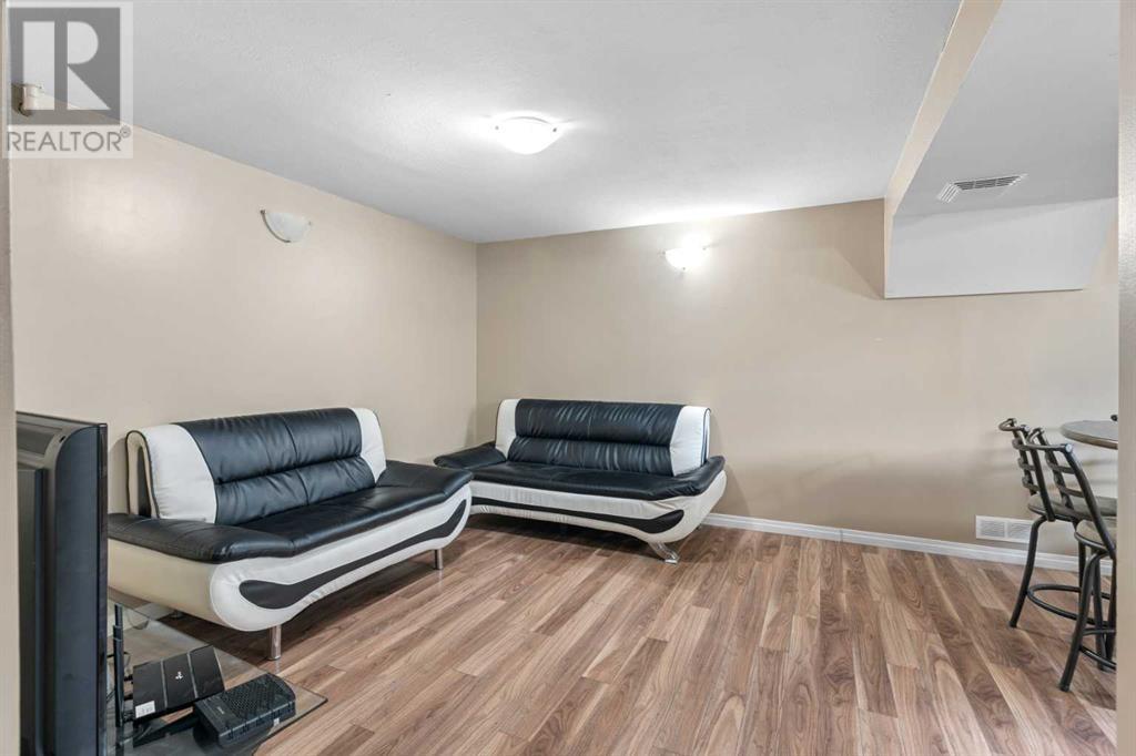 Single Family House Bi-level for Sale in  A Avenue SE Dover Calgary 