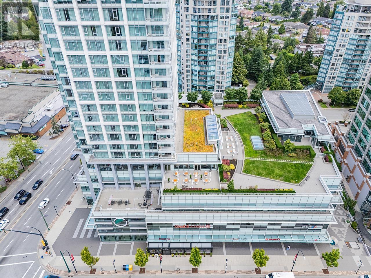 Photo 4 of 3808 4508 Hazel Street, Burnaby BC