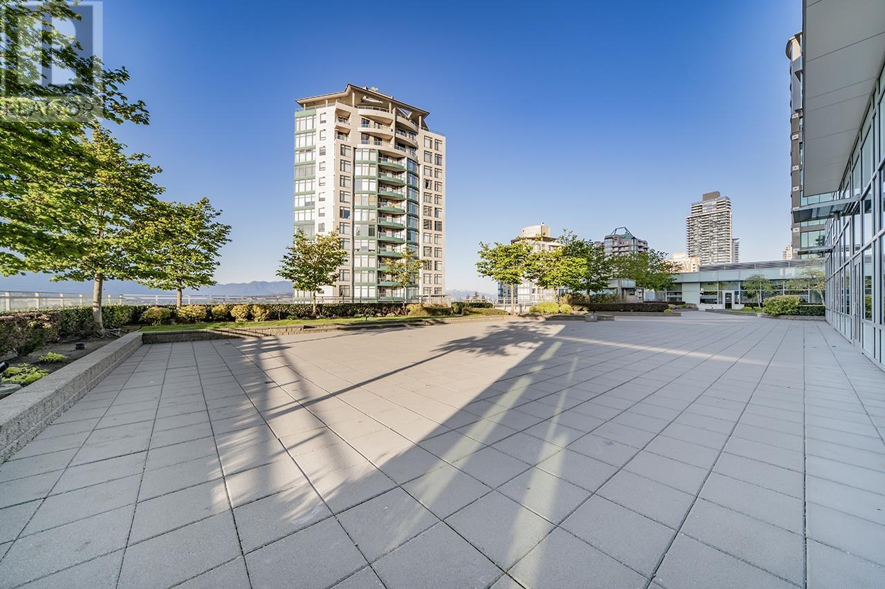 Photo 2 of 3808 4508 Hazel Street, Burnaby BC