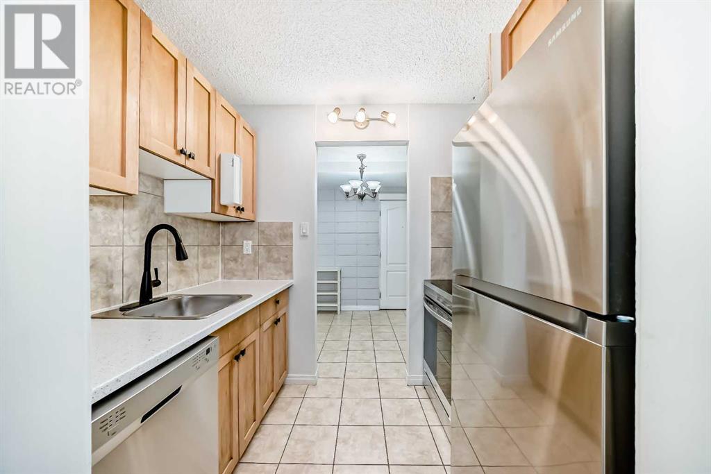 Single Family House for Sale in    Street SW Bankview Calgary 