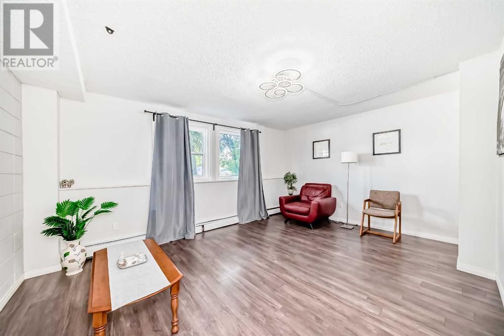 Single Family House for Sale in    Street SW Bankview Calgary 