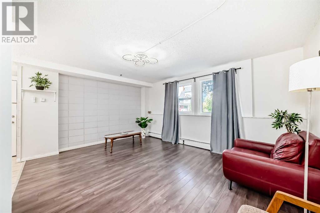 Single Family House for Sale in    Street SW Bankview Calgary 
