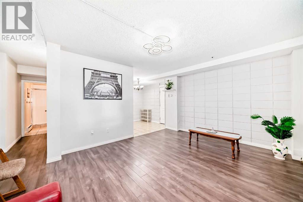 Single Family House for Sale in    Street SW Bankview Calgary 
