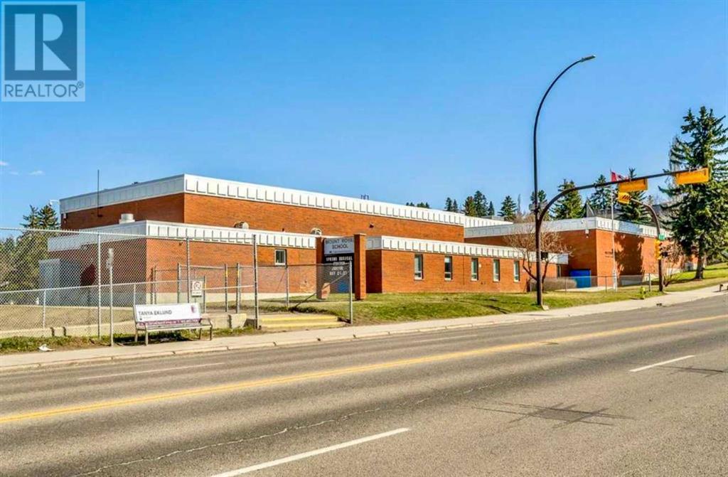 Single Family House for Sale in    Street SW Bankview Calgary 