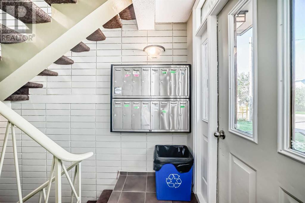 Single Family House for Sale in    Street SW Bankview Calgary 