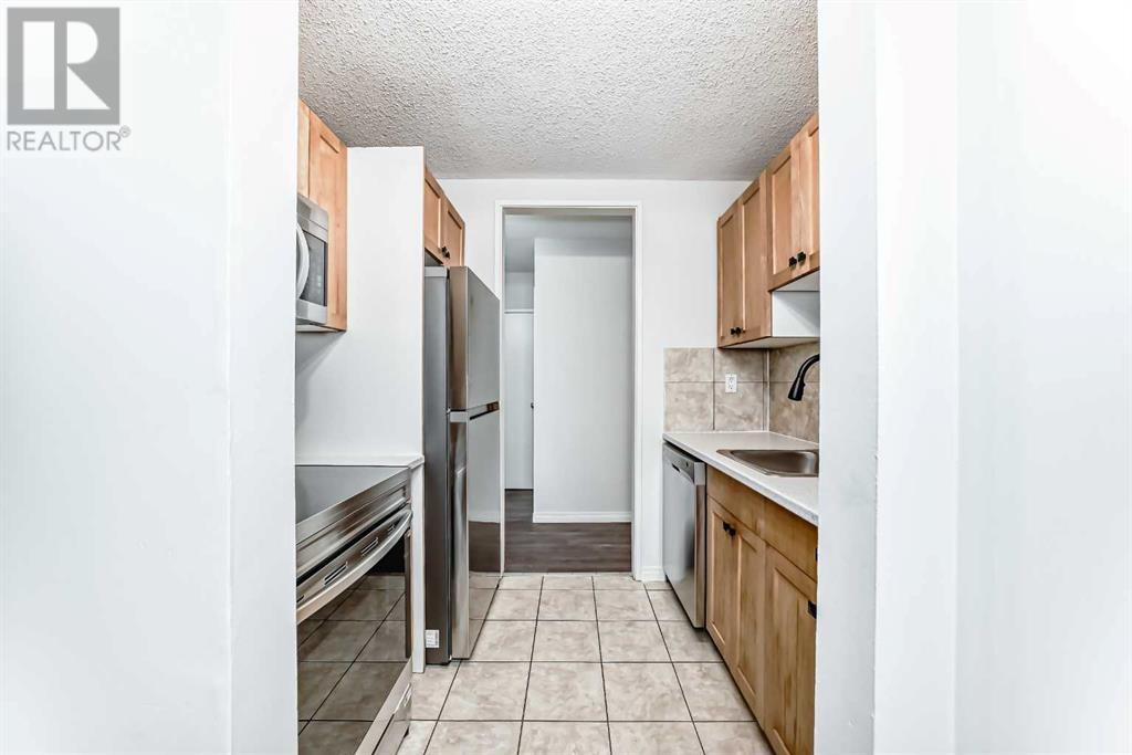 Single Family House for Sale in    Street SW Bankview Calgary 