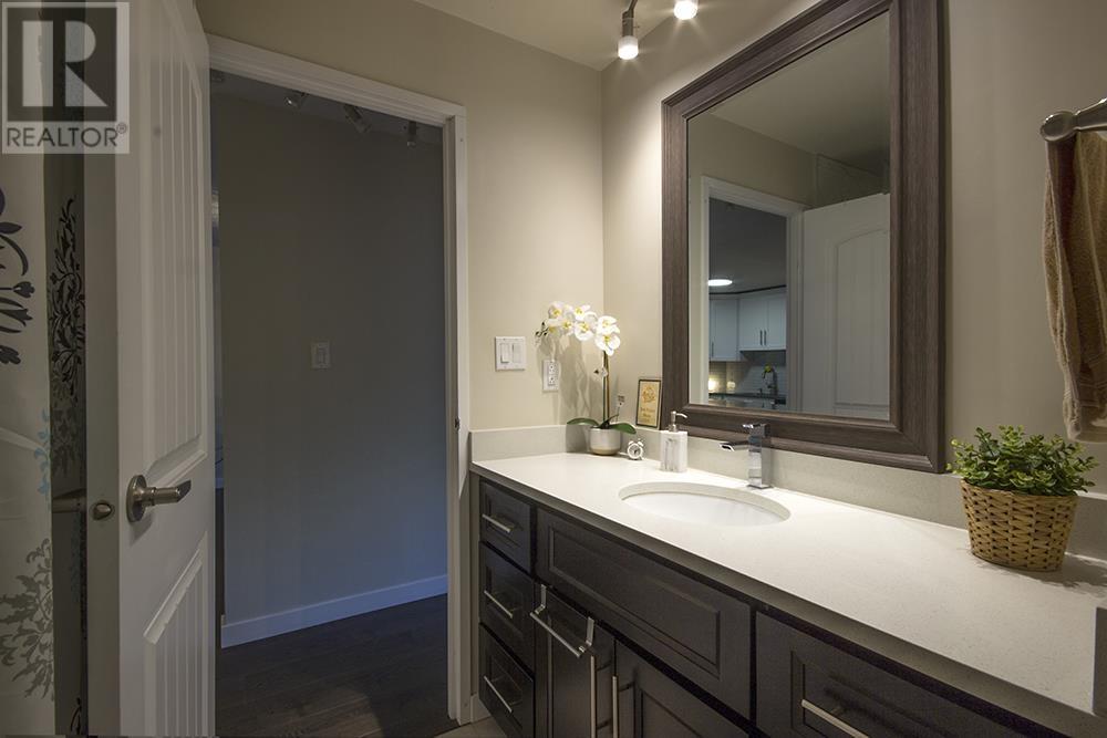 Photo 8 of 106 6651 Minoru Boulevard, Richmond BC