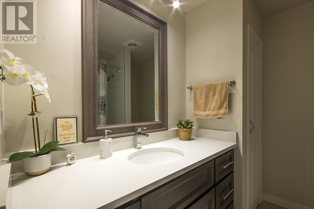 Photo 9 of 106 6651 Minoru Boulevard, Richmond BC