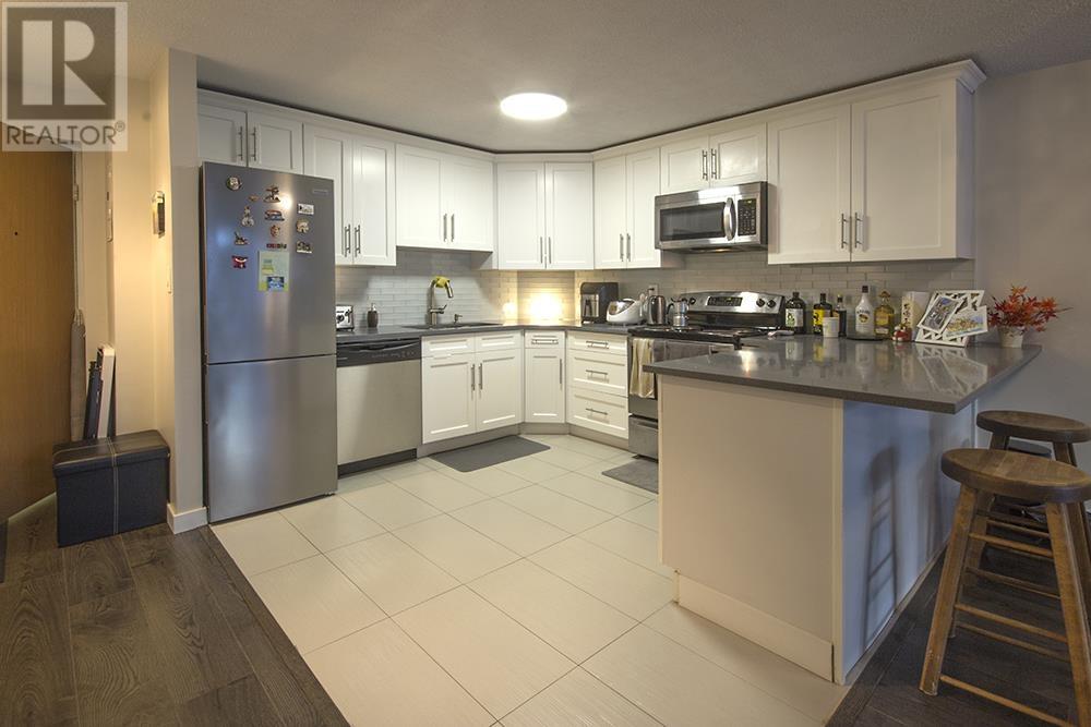 Photo 2 of 106 6651 Minoru Boulevard, Richmond BC