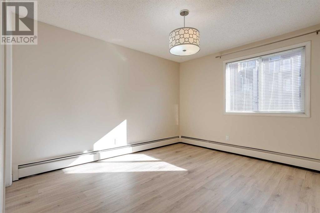 Single Family House for Sale in    Avenue SW Lower Mount Royal Calgary 