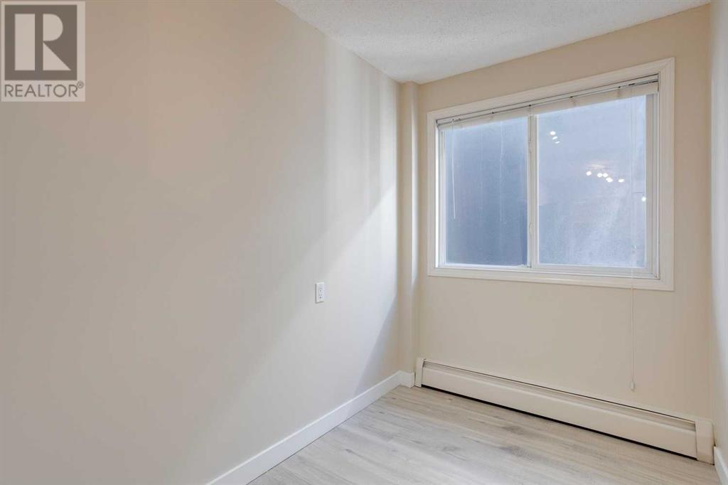 Single Family House for Sale in    Avenue SW Lower Mount Royal Calgary 