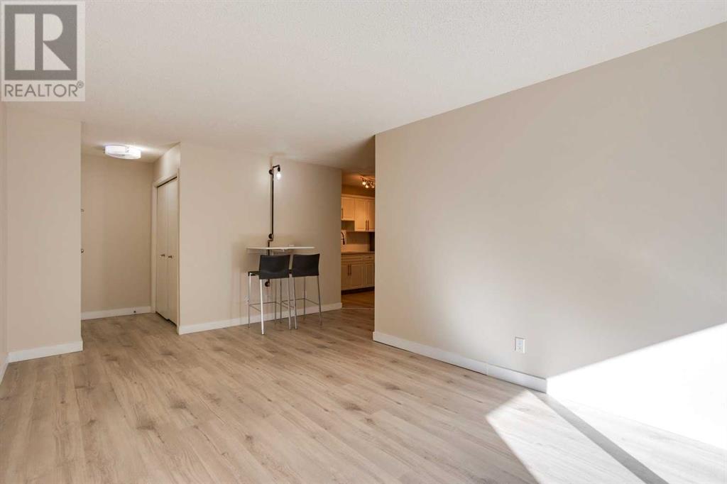 Single Family House for Sale in    Avenue SW Lower Mount Royal Calgary 