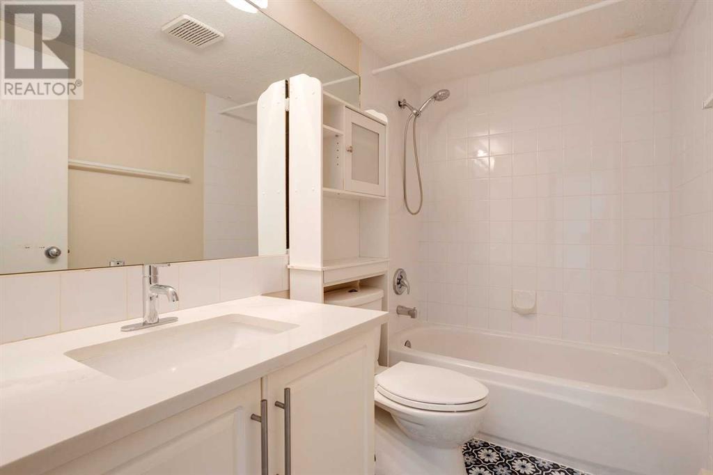 Single Family House for Sale in    Avenue SW Lower Mount Royal Calgary 