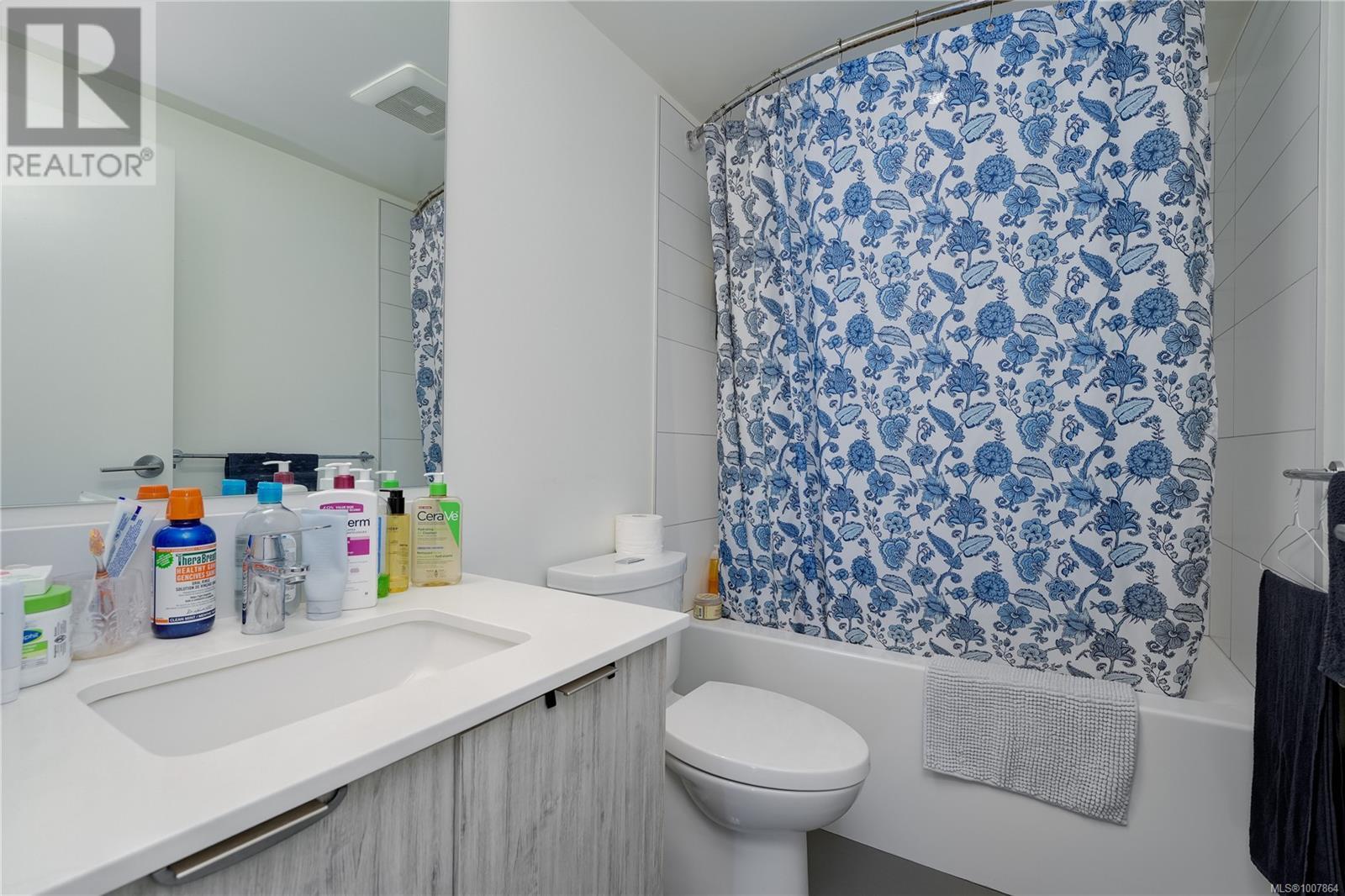 Photo 8 of 1702 845 Johnson St, Victoria BC