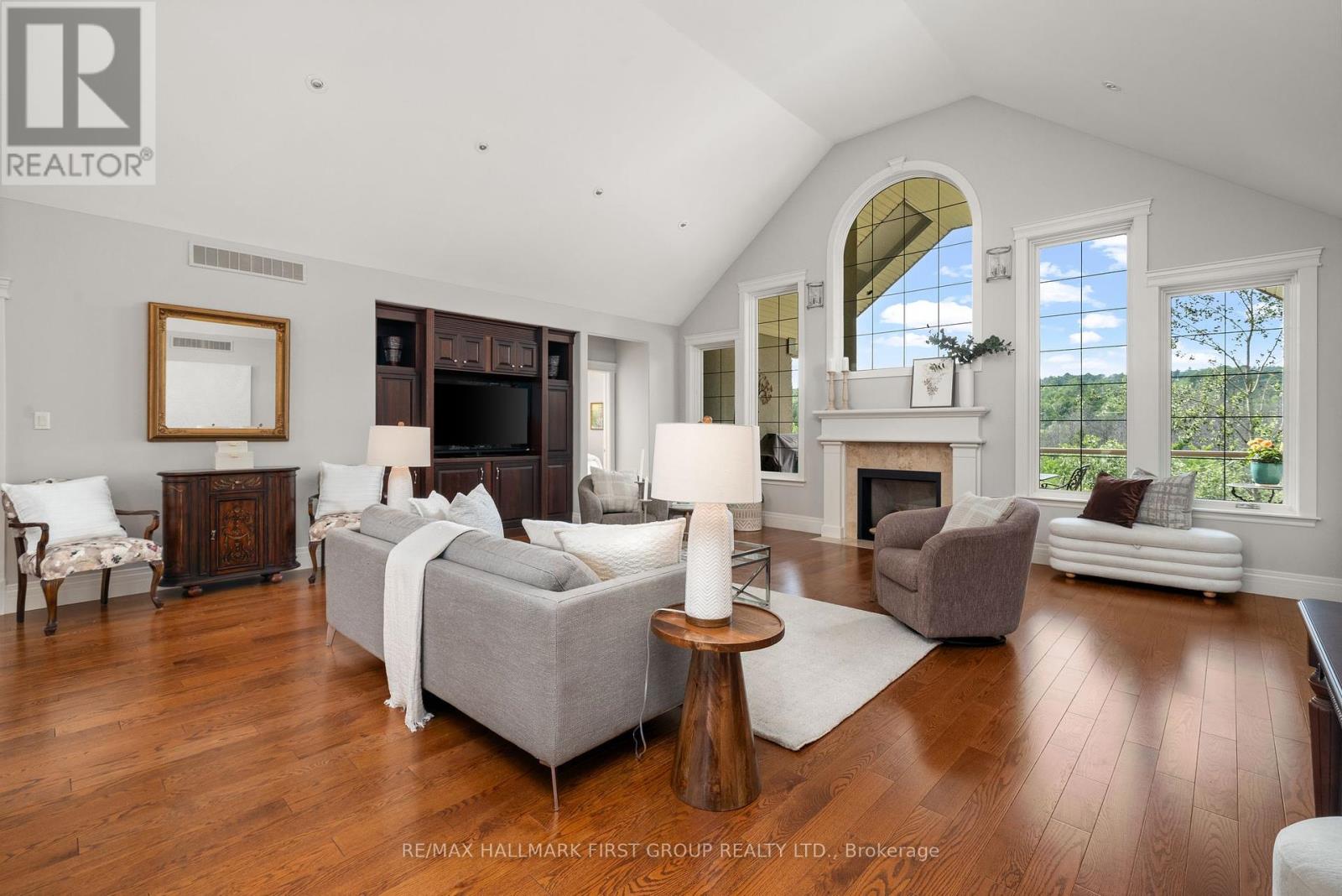 Photo 1 of 22 Rosslyn Drive, Brighton ON
