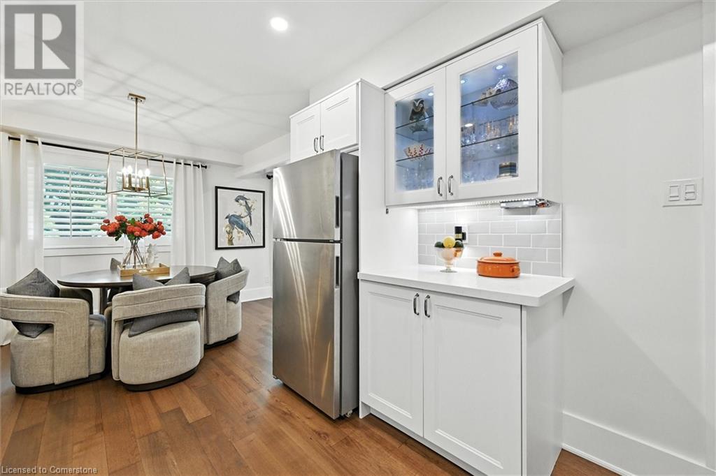 Photo 16 of 445 Woodview Road Unit 3, Burlington ON