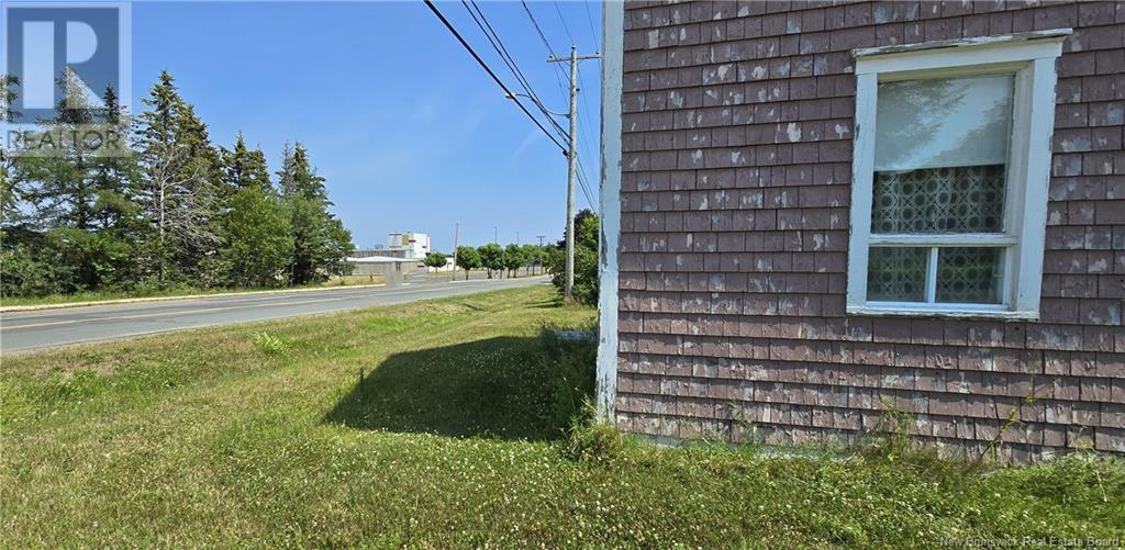 Photo 9 of 620 Rue De Leglise, Tracadie NB