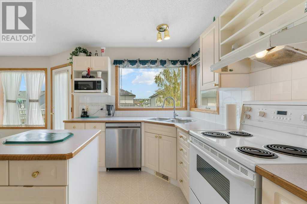 Single Family House for Sale in  Hidden Spring Close NW Hidden Valley Calgary 