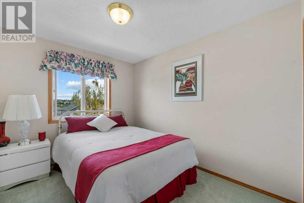 Single Family House for Sale in  Hidden Spring Close NW Hidden Valley Calgary 
