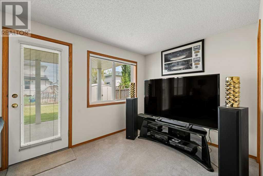 Single Family House for Sale in  Hidden Spring Close NW Hidden Valley Calgary 
