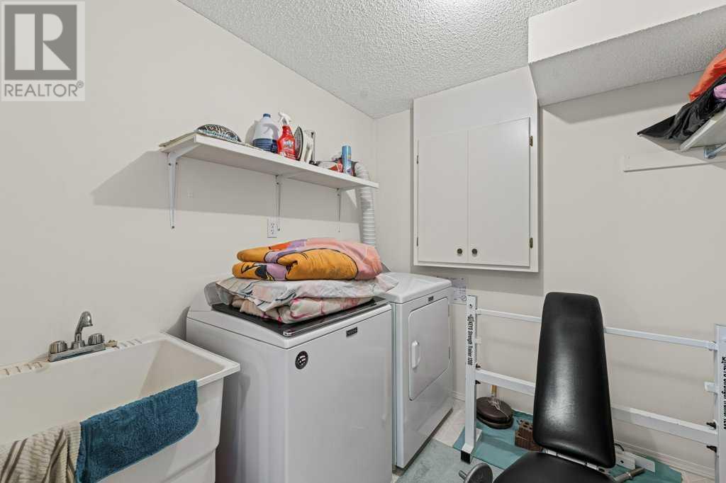 Single Family House for Sale in  Hidden Spring Close NW Hidden Valley Calgary 