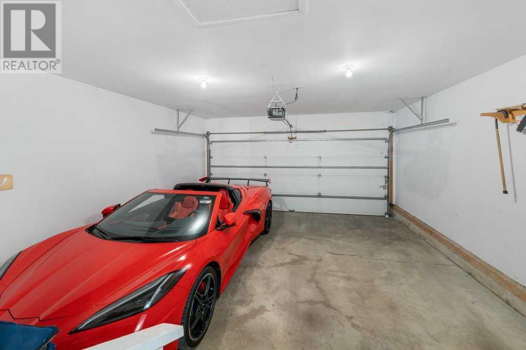 Single Family House for Sale in  Hidden Spring Close NW Hidden Valley Calgary 