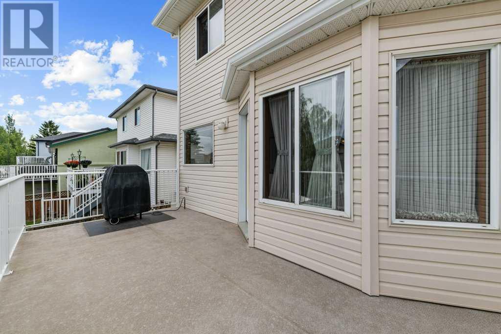 Single Family House for Sale in  Hidden Spring Close NW Hidden Valley Calgary 